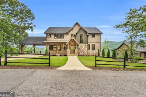 601 Overlook Dr, Blue Ridge, GA 30513