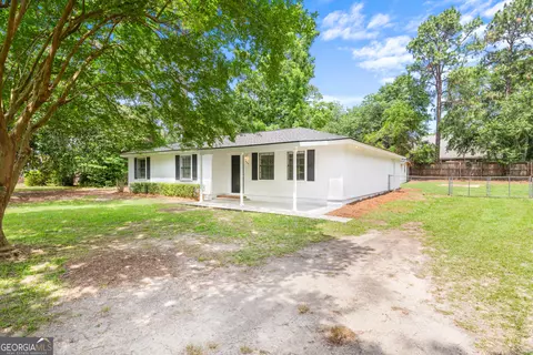 225 Foxlake Dr, Statesboro, GA 30458