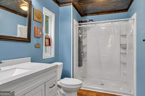 Bath - 632 Neese Commerce Rd, Commerce, GA 30530 photo 3 of 5
