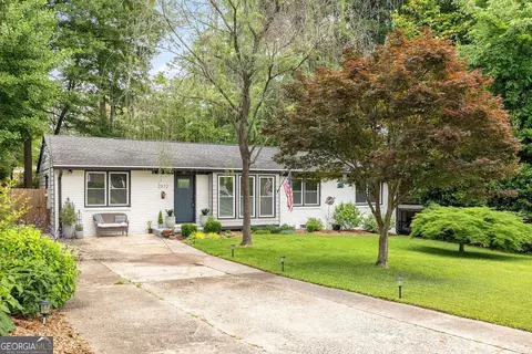2572 Beverly Hills Dr, Chamblee, GA 30341 photo 3