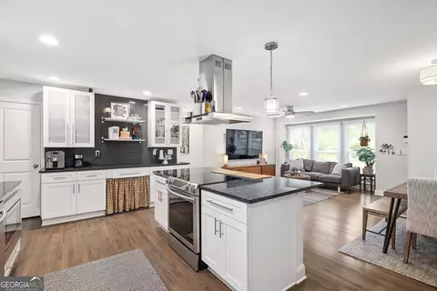 2572 Beverly Hills Dr, Chamblee, GA 30341 photo 14
