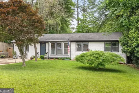 2572 Beverly Hills Dr, Chamblee, GA 30341 photo 2