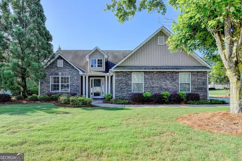 59 Briarcrest Dr, Jefferson, GA 30549