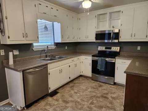 520 John Deere Rd, Monroe, GA 30656 photo 11