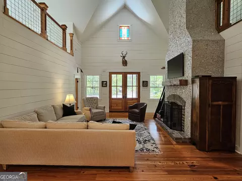 Living - 331 Bluff Rd S, White Oak, GA 31568 photo 1 of 3