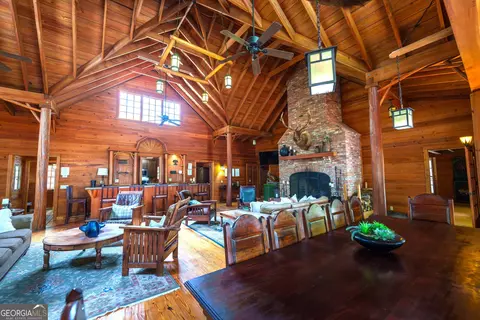 Dining - 331 Bluff Rd S, White Oak, GA 31568 photo 1 of 1