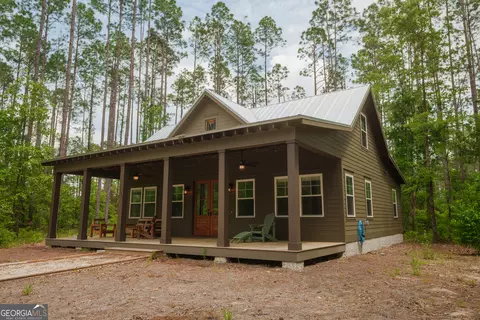 Exterior - 331 Bluff Rd S, White Oak, GA 31568 photo 9 of 36