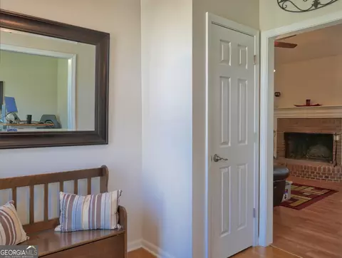 Entry Way - 809 Mcbean Ct, Mcdonough, GA 30252 photo 2 of 2