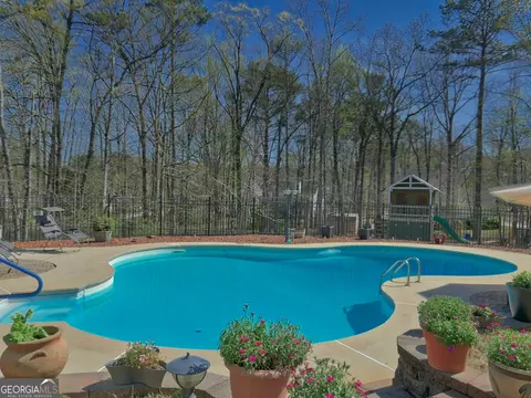 Exterior - 809 Mcbean Ct, Mcdonough, GA 30252 photo 5 of 11