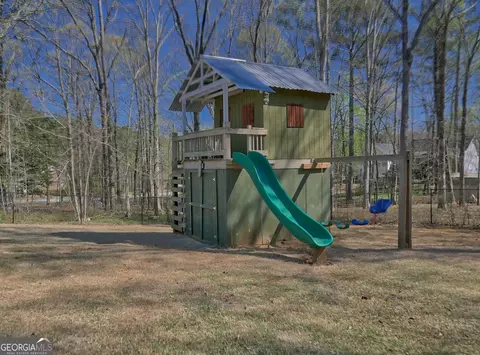 Exterior - 809 Mcbean Ct, Mcdonough, GA 30252 photo 8 of 11