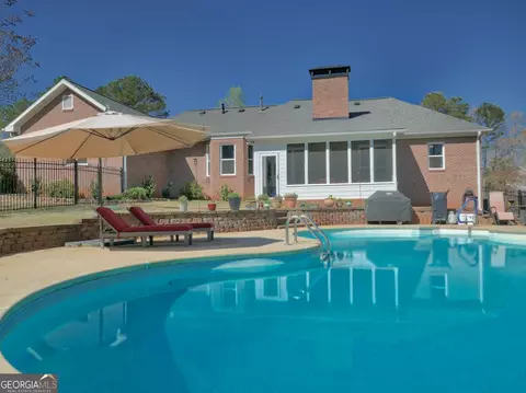 Exterior - 809 Mcbean Ct, Mcdonough, GA 30252 photo 6 of 11