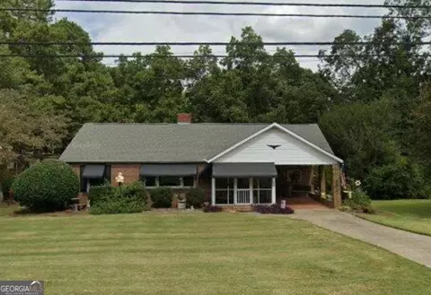 34 Sprayberry Rd, Newnan, GA 30263