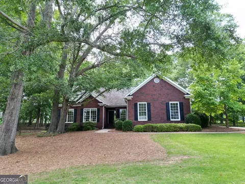 1090 Lane Creek Cir, Bishop, GA 30621