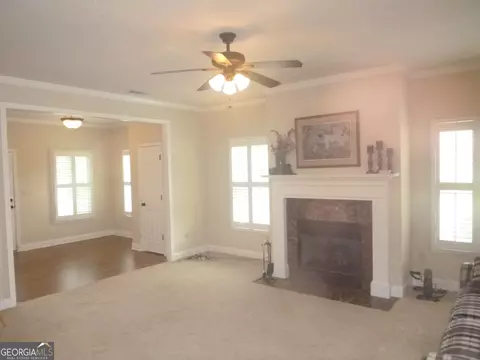 Living - 115 Silverette Cir, Lagrange, GA 30240 photo 1 of 2