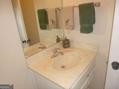 Bath - 115 Silverette Cir, Lagrange, GA 30240 photo 4 of 4