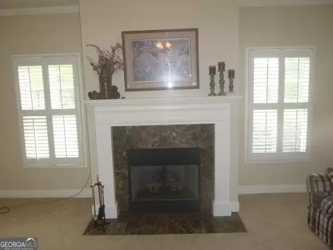 Living - 115 Silverette Cir, Lagrange, GA 30240 photo 2 of 2