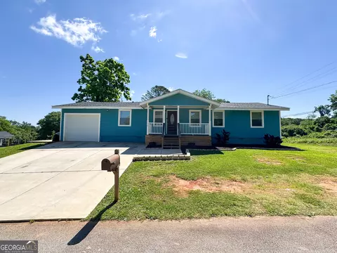 110 King St, Hogansville, GA 30230