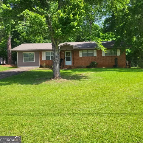 142 Cleveland Rd, Valley, AL 36854