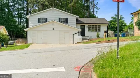 3735 Benchmark Dr, Atlanta, GA 30349