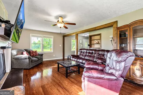 Living - 68 Riveree Rd, Brooks, GA 30205 photo 1 of 1