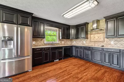 Kitchen - 68 Riveree Rd, Brooks, GA 30205 photo 1 of 4