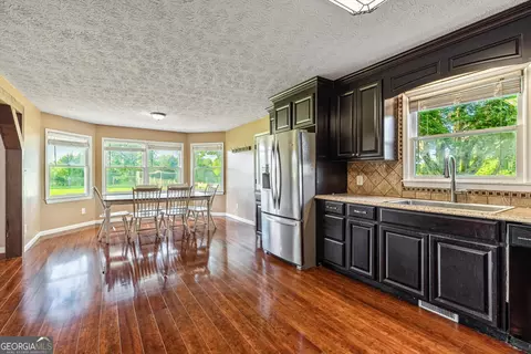 Kitchen - 68 Riveree Rd, Brooks, GA 30205 photo 4 of 4