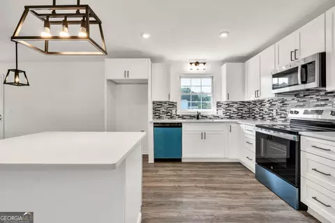 Kitchen - 716 Phillips Dr, Monroe, GA 30656 photo 2 of 2