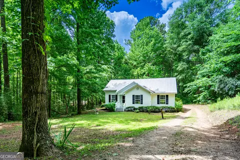 252 W Hopson Rd, Hogansville, GA 30230