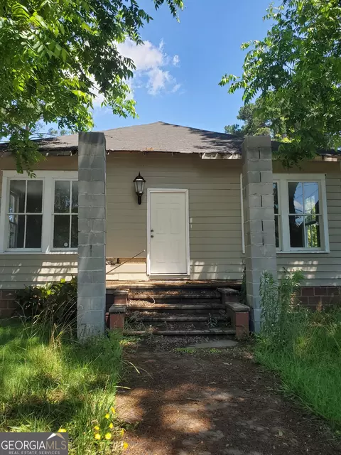 436 Woolfolk St, Macon, GA 31217