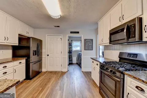 1882 Flowering Dr, Grayson, GA 30017 photo 9