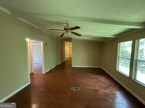 Living - 299 Oakwood Ln, Toccoa, GA 30577 photo 6 of 6