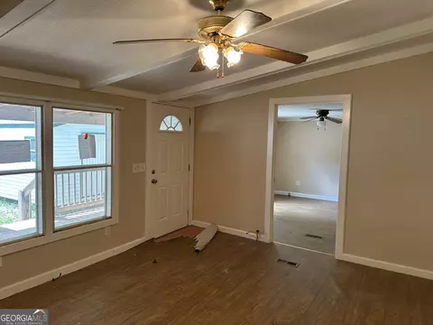 Living - 299 Oakwood Ln, Toccoa, GA 30577 photo 2 of 6