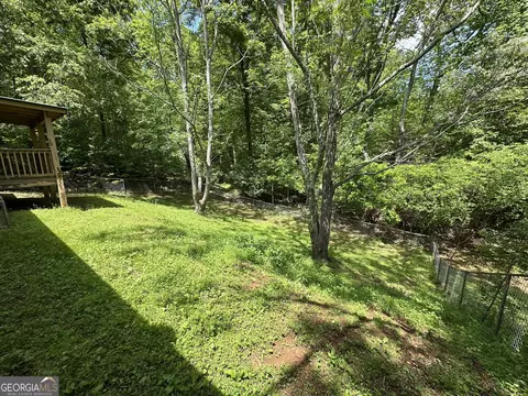 Exterior - 299 Oakwood Ln, Toccoa, GA 30577 photo 4 of 13