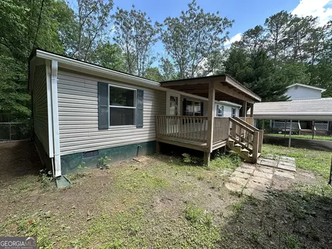 Exterior - 299 Oakwood Ln, Toccoa, GA 30577 photo 1 of 13