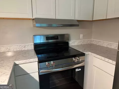 Kitchen - 117 Regency Ct, Macon, GA 31211 photo 1 of 2