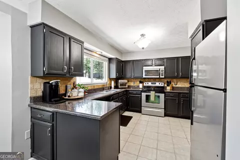 4031 E Meadow Dr, Duluth, GA 30096 photo 11