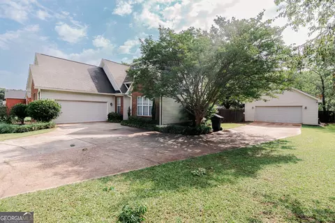 Exterior - 125 Lake Lillian Dr, Perry, GA 31069 photo 2 of 5