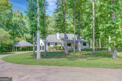 1572 Hines Rd, Moreland, GA 30259