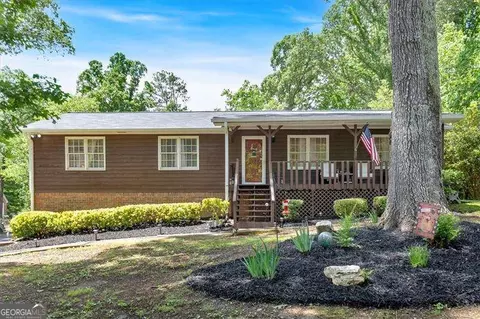 6863 Recreation Ln, Acworth, GA 30102