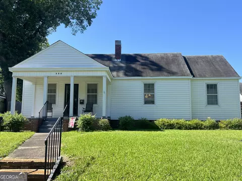 608 4th Ave SW, Thomaston, GA 30286
