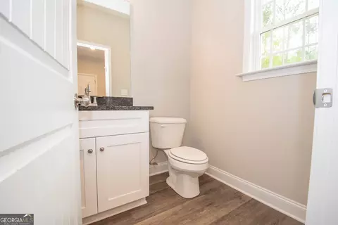 Entry Way - 628 Grove St, Barnesville, GA 30204 photo 1 of 1