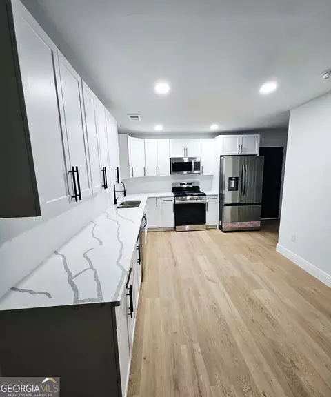 681 Burtons Cv, Hampton, GA 30228 photo 6