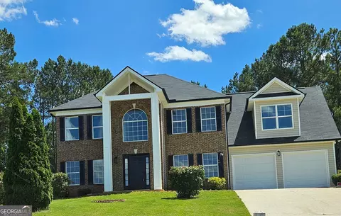 681 Burtons Cv, Hampton, GA 30228 photo 1