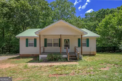 1385 Kinsey Town Rd, Cleveland, GA 30528