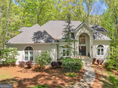 3500 Lost Valley Dr, Lake Spivey, GA 30236