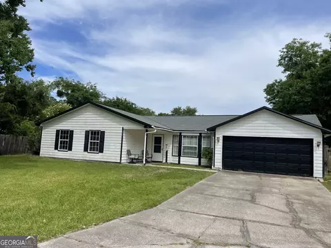 102 Driftwood Ct, Kingsland, GA 31548