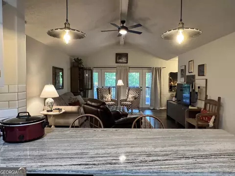 Kitchen - 353 Lewis Cir, Commerce, GA 30529 photo 3 of 3