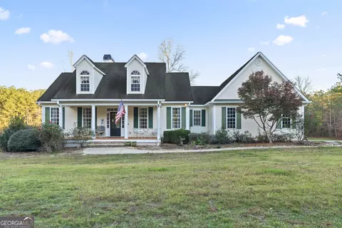 572 Austin Rd, Newnan, GA 30263