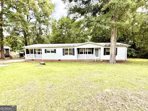 118 Bearcamp Lake Rd, Irwinton, GA 31042