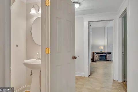 Entry Way - 906 Washington St, Perry, GA 31069 photo 1 of 1